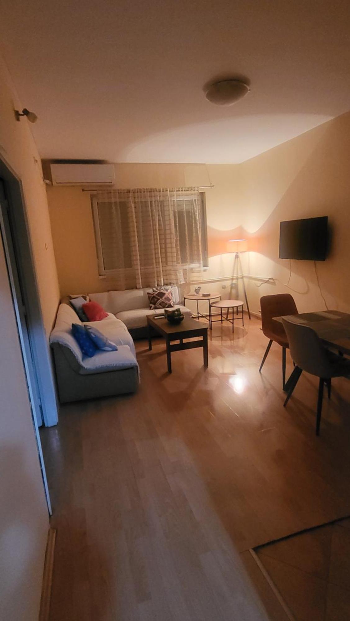 Apartment B Skopje Esterno foto