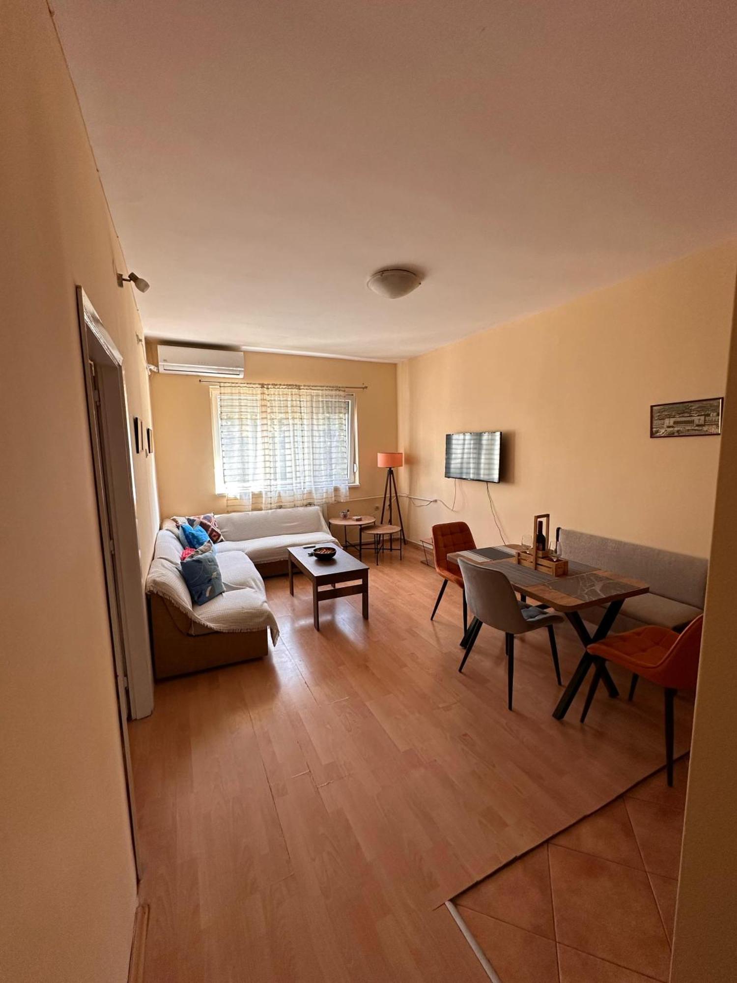 Apartment B Skopje Esterno foto