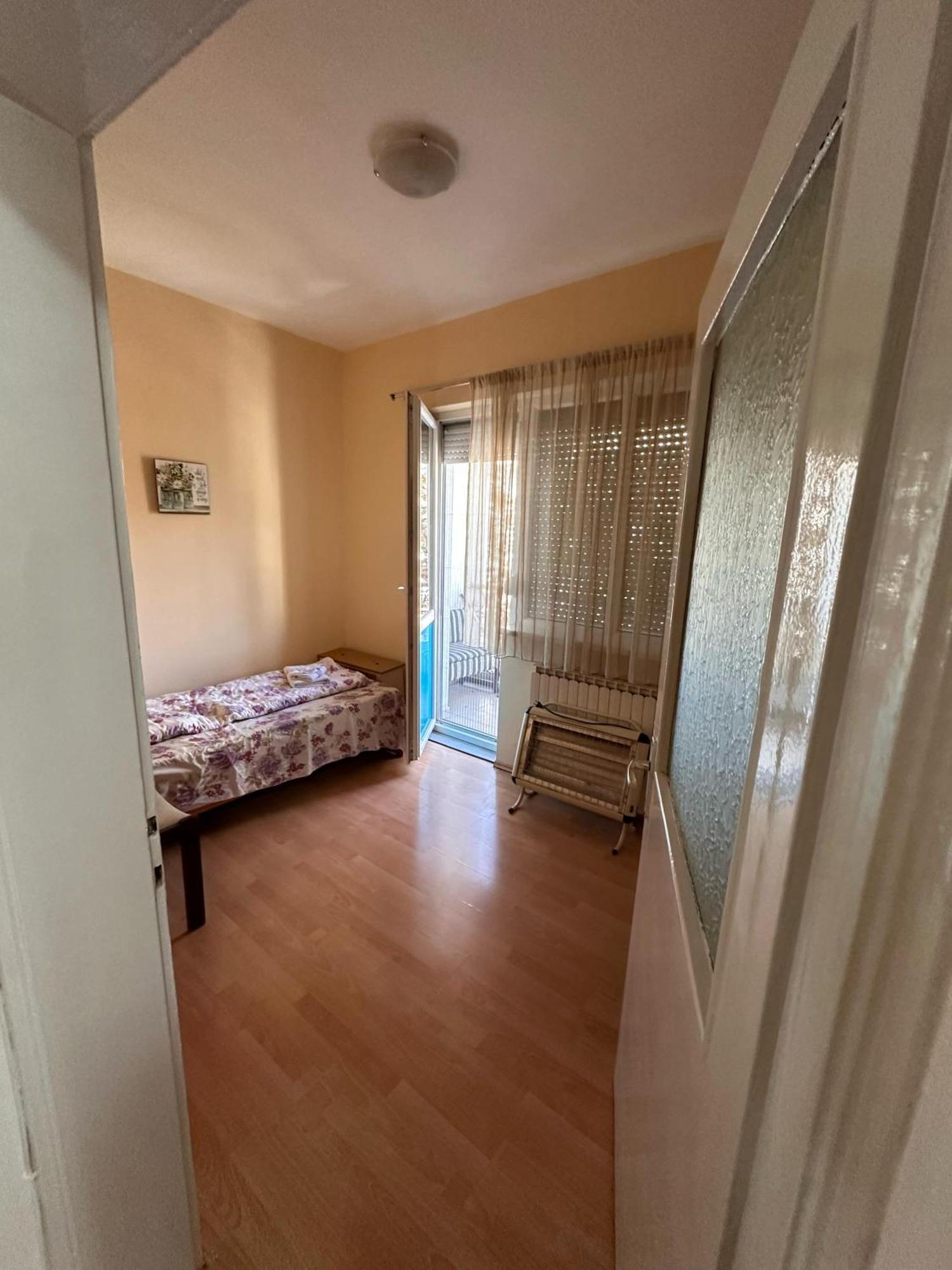 Apartment B Skopje Esterno foto